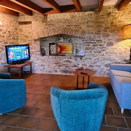 Maison Chaleureuse Pres De Rocamadour アルヴィーニャック エクステリア 写真